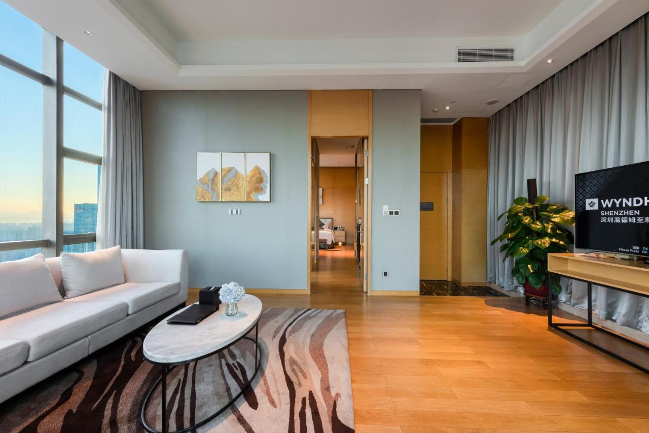 Shenzhen Futian Wyndham Grand Hotel Exterior photo