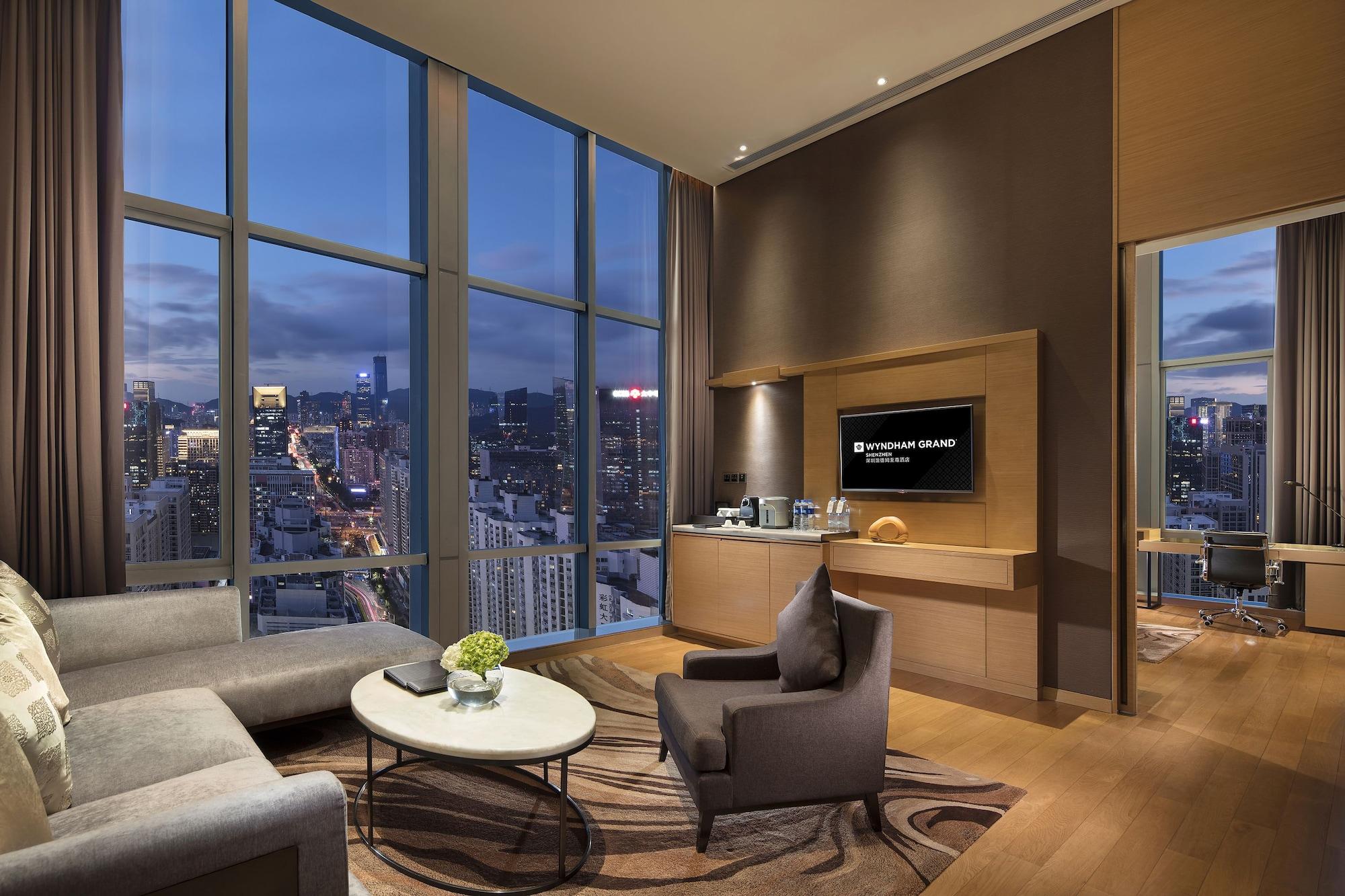 Shenzhen Futian Wyndham Grand Hotel Exterior photo