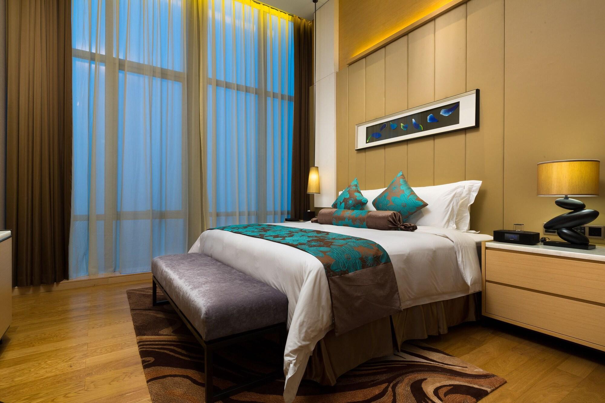 Shenzhen Futian Wyndham Grand Hotel Exterior photo