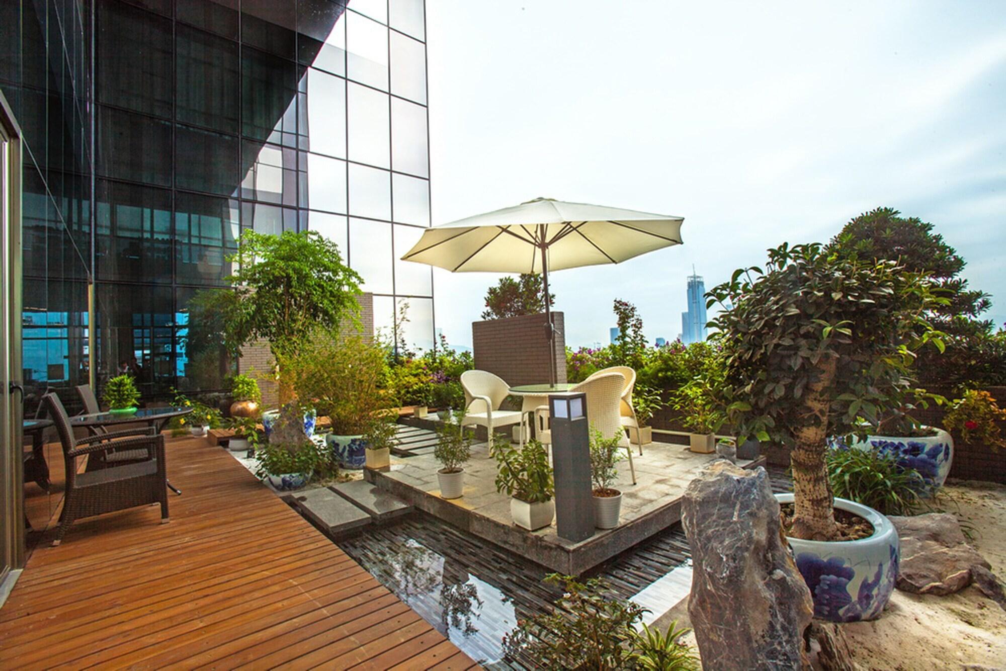Shenzhen Futian Wyndham Grand Hotel Exterior photo