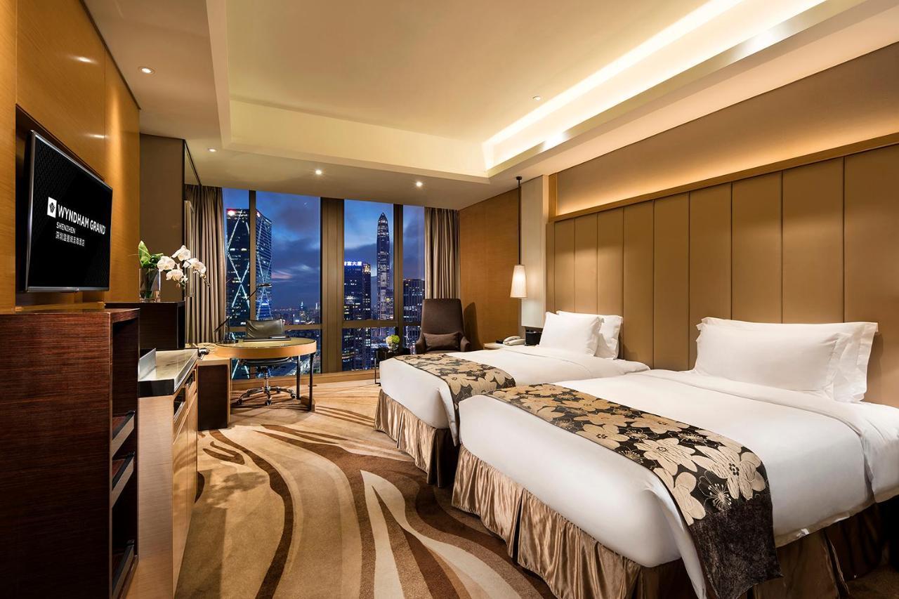 Shenzhen Futian Wyndham Grand Hotel Exterior photo