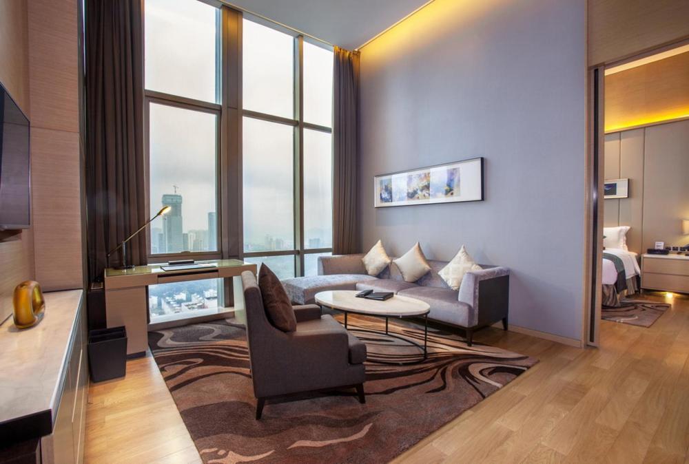 Shenzhen Futian Wyndham Grand Hotel Exterior photo